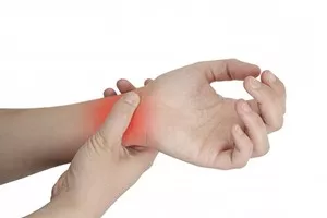 Як позбутися болю в руці після травми | Зняти біль після перелому або розтяжіння зап'ястя