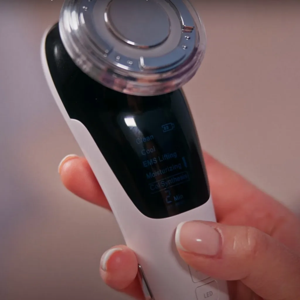 Микротоковый лифтинг-массажер для лица Medica+ Skin Lifting 7.0, белый Микротоковый лифтинг-массажер для лица Medica+ Skin Lifting 7.0, белый
