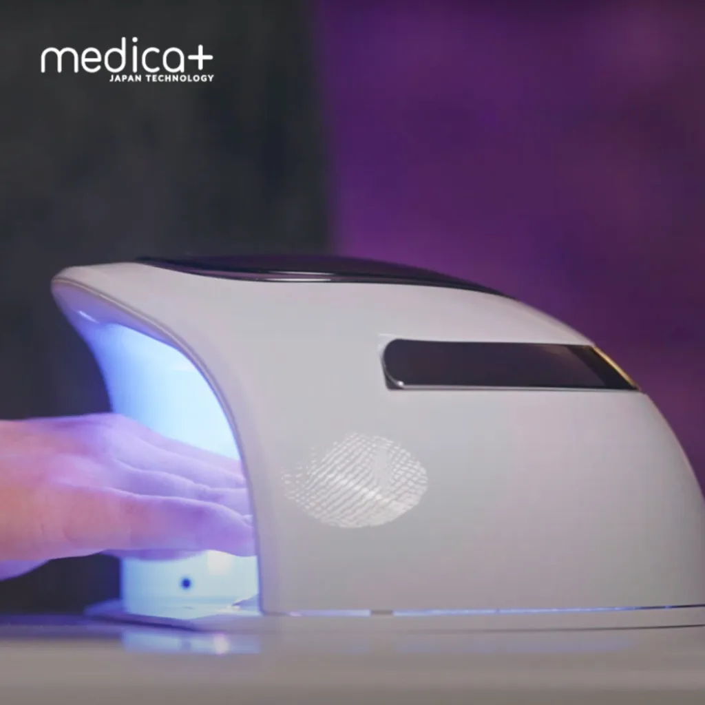 Лампа для маникюра Medica+ NailControl 10 LED + UV 146W Лампа для маникюра Medica+ NailControl 10 LED + UV 146W