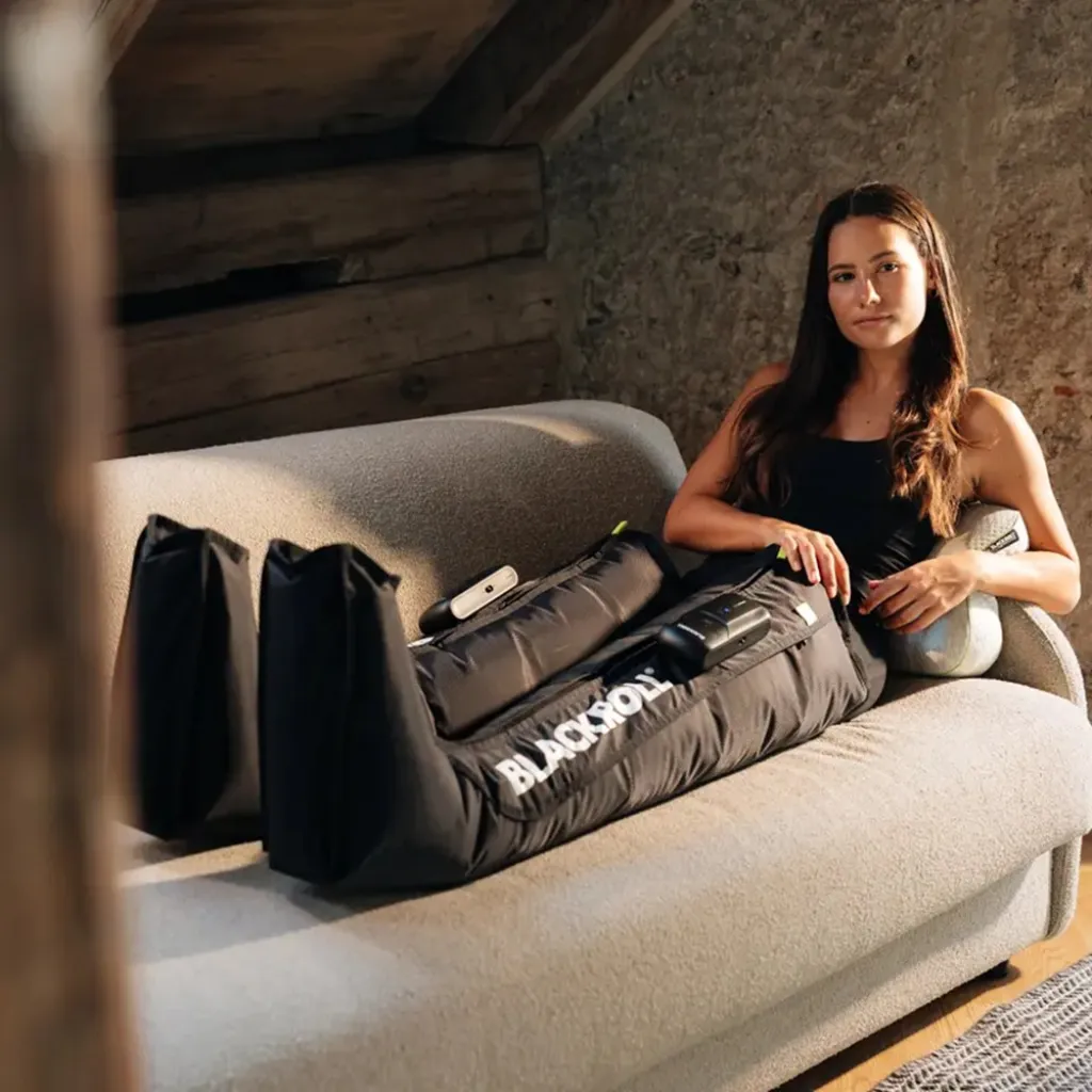 Компресійний масажер для ніг Blackroll Compression Boots Компресійний масажер для ніг Blackroll Compression Boots