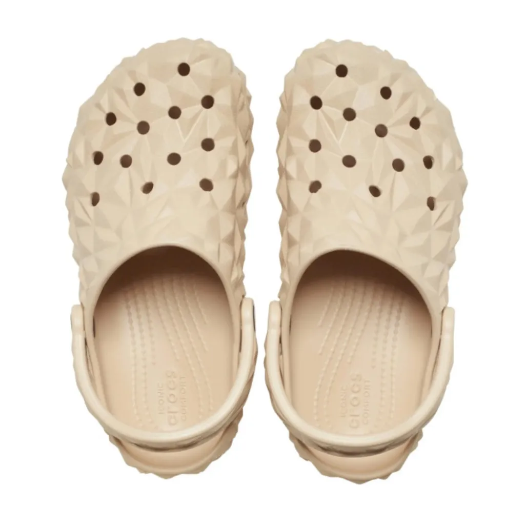 Женские кроксы Crocs Geometric Latte, латте Женские кроксы Crocs Geometric Latte, латте