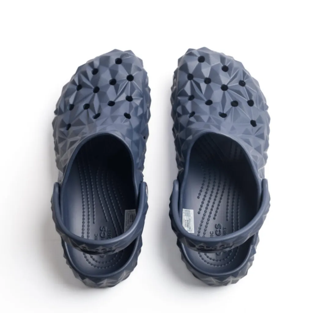 Кроксы Crocs Geometric Navy, темно-синий Кроксы Crocs Geometric Navy, темно-синий
