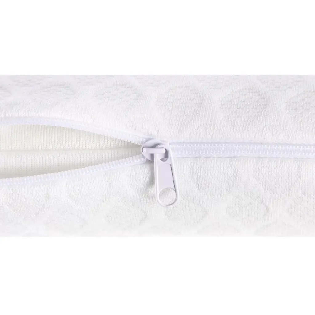 Ортопедическая подушка для детей с перфорацией Qmed Breathable Kid Pillow
