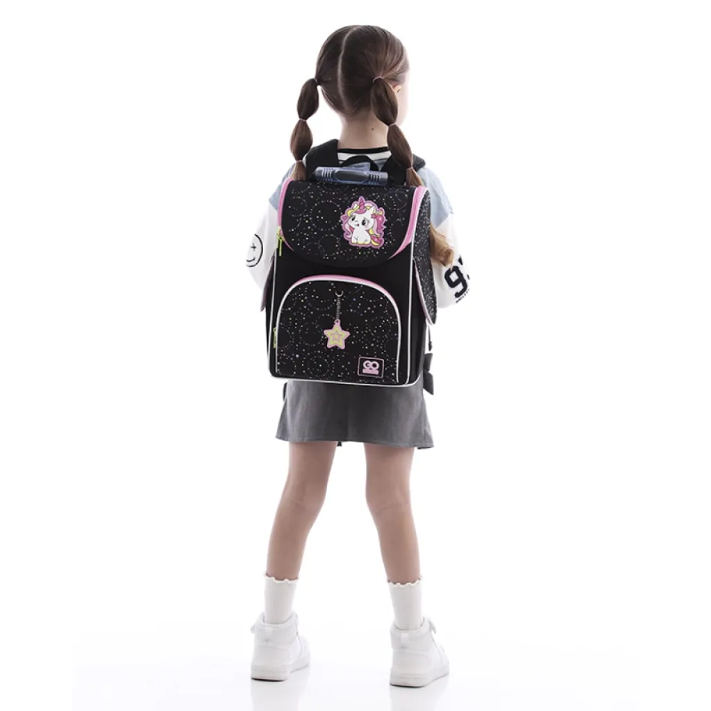 Ортопедический рюкзак школьный каркасный GoPack Education Magical Unicorn 5001S-4, черный Ортопедический рюкзак школьный каркасный GoPack Education Magical Unicorn 5001S-4, черный