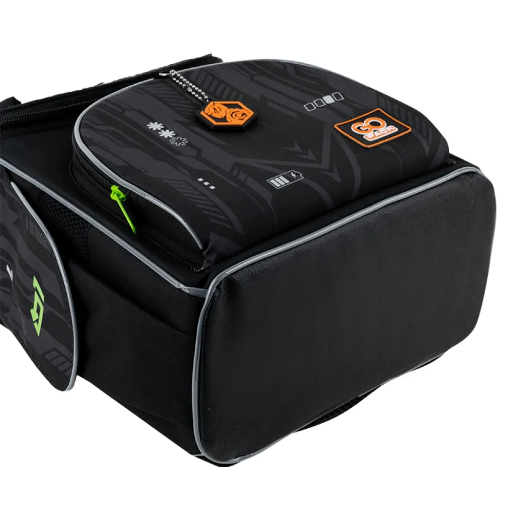 Ортопедический рюкзак каркасный GoPack Education Racing 5001S-8, черный Ортопедический рюкзак каркасный GoPack Education Racing 5001S-8, черный