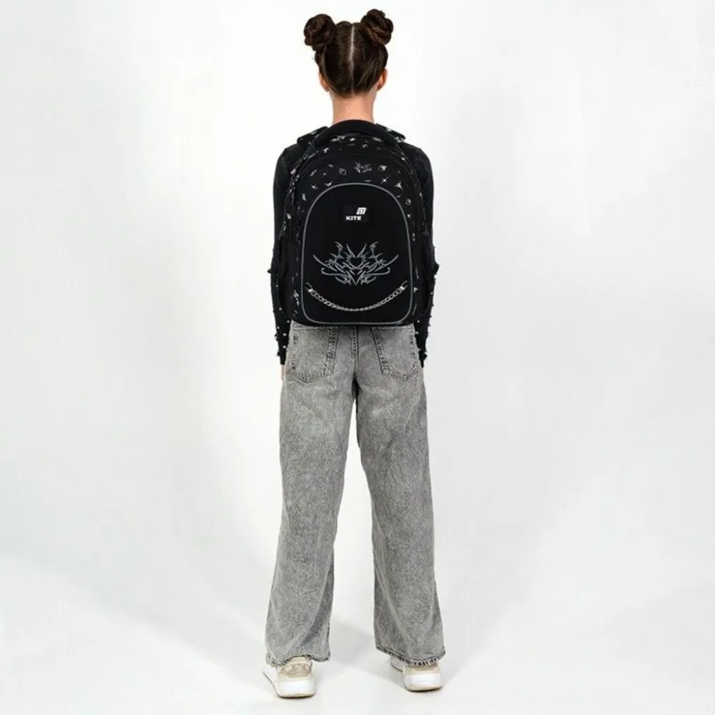 Ортопедический рюкзак Kite Education Teens Gothic Elegance K26-8001L, черный Ортопедический рюкзак Kite Education Teens Gothic Elegance K26-8001L, черный