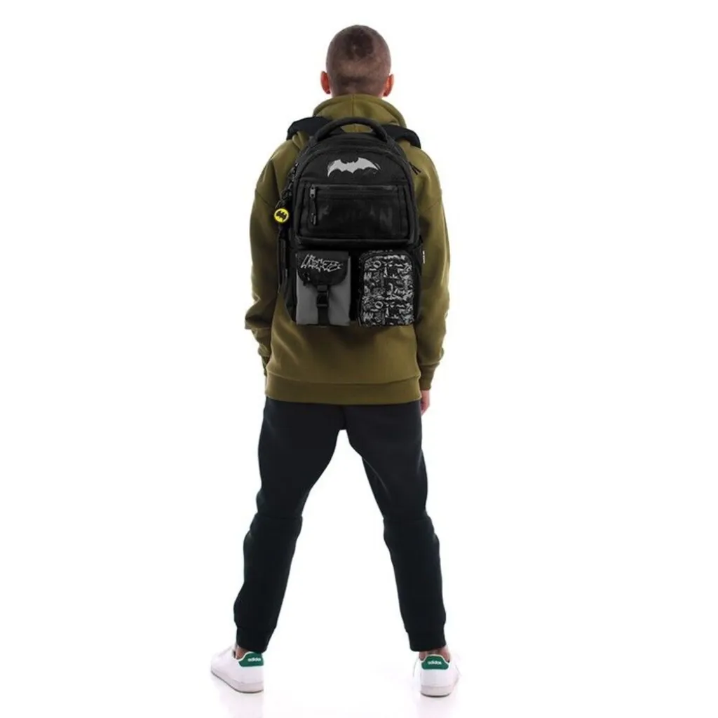 Ортопедический рюкзак Kite Education Teens DC Comics DC26-2587M, черный Ортопедический рюкзак Kite Education Teens DC Comics DC26-2587M, черный