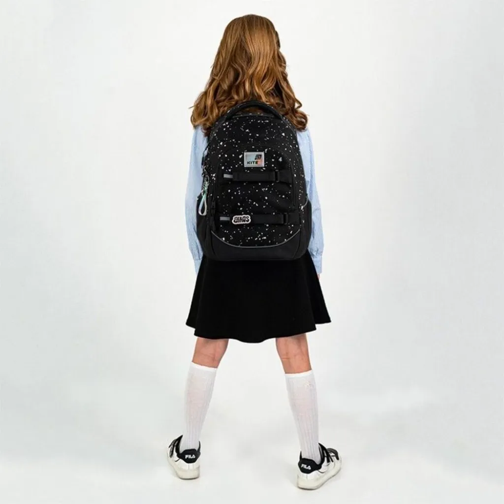 Ортопедический рюкзак Kite Education Teens Holographic K26-727M-1, черный Ортопедический рюкзак Kite Education Teens Holographic K26-727M-1, черный