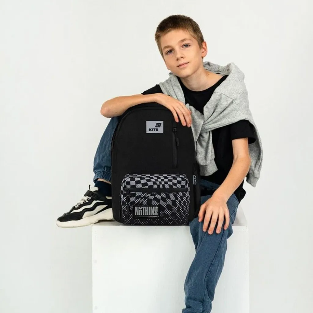 Городской ортопедический рюкзак Kite Education Teens Nothing Impossible K26-949M-2, черный Городской ортопедический рюкзак Kite Education Teens Nothing Impossible K26-949M-2, черный