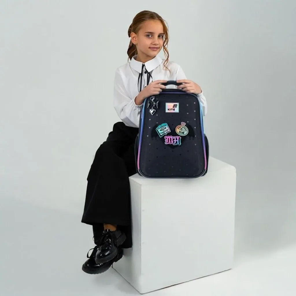 Ортопедический рюкзак Kite Education Monster High MH26-531M, черный Ортопедический рюкзак Kite Education Monster High MH26-531M, черный