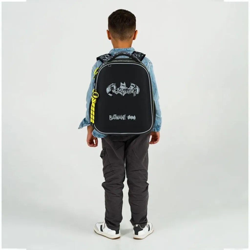 Ортопедический рюкзак Kite Education DC Comics DC26-555S, черный Ортопедический рюкзак Kite Education DC Comics DC26-555S, черный