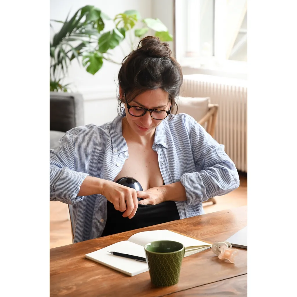 Молокоотсос электрический Beaba Hands-Free, синий