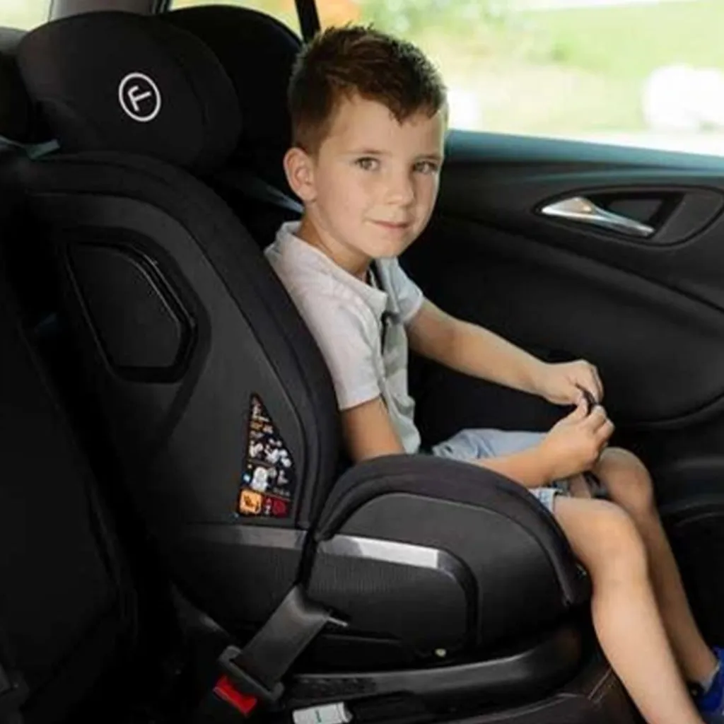 Автокрісло FreeON Maxim i-Size 76-150 см, чорний Автокрісло FreeON Maxim i-Size 76-150 см, чорний