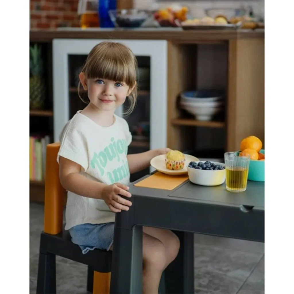 Комплект меблів TEGGI MULTIFUN+2 стільця, графітовий/гірчичний Комплект меблів TEGGI MULTIFUN+2 стільця, графітовий/гірчичний