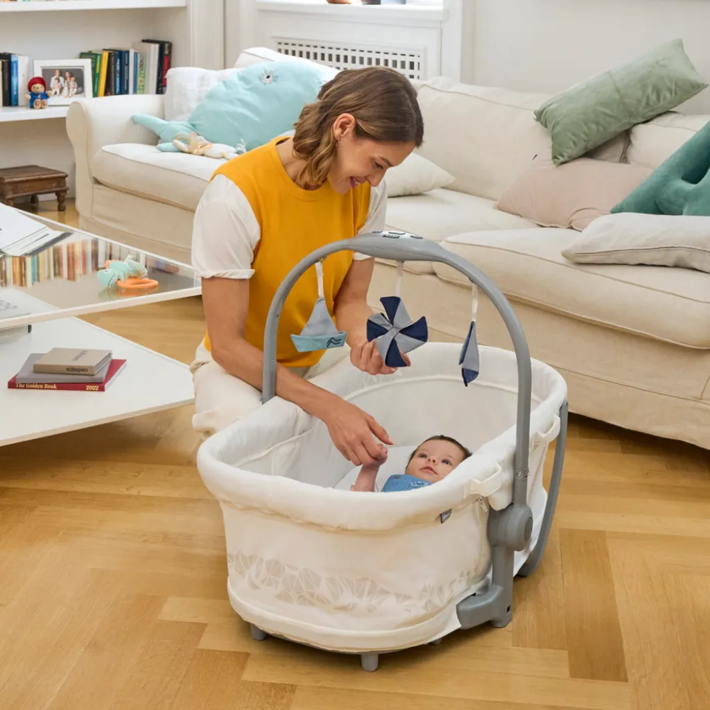 Колиска для новонародженого 5 в 1 Baby Hug Pro Chicco, бежевий Колиска для новонародженого 5 в 1 Baby Hug Pro Chicco, бежевий