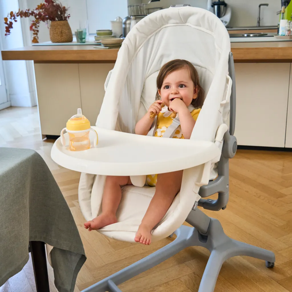 Колиска для новонародженого 5 в 1 Baby Hug Pro Chicco, бежевий Колиска для новонародженого 5 в 1 Baby Hug Pro Chicco, бежевий