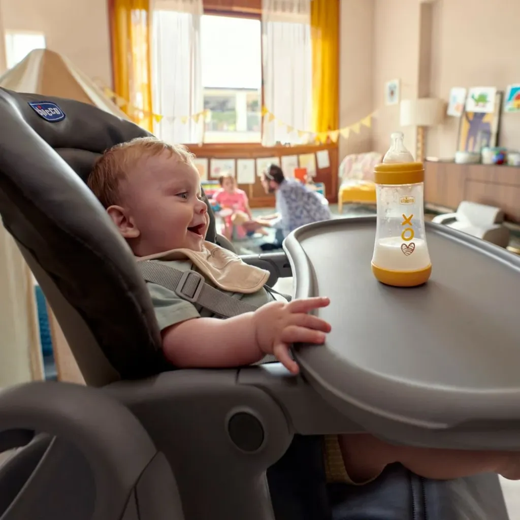Стульчик для кормления Polly Magic RELAX Chicco коричневый Стульчик для кормления Polly Magic RELAX Chicco коричневый