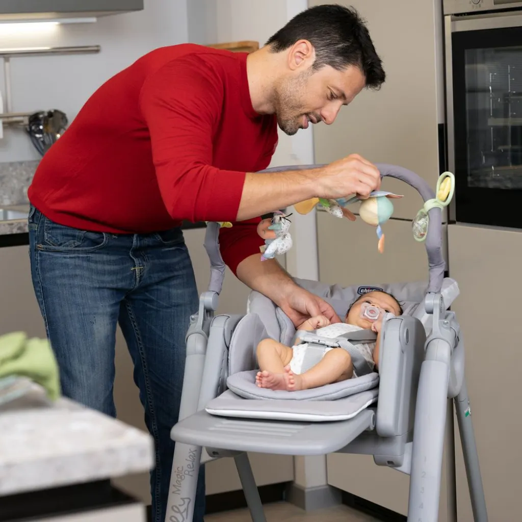 Стульчик для кормления Polly Magic RELAX Chicco коричневый Стульчик для кормления Polly Magic RELAX Chicco коричневый