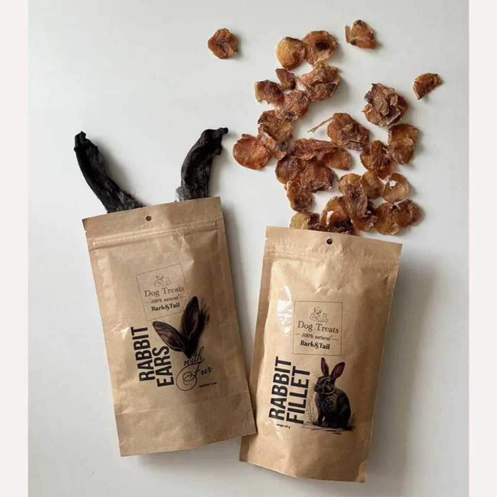 Натуральное лакомство для собак чипсы из филе кролика Bark Tail - 100 % Rabbit Fillet, 50 г Натуральное лакомство для собак чипсы из филе кролика Bark Tail - 100 % Rabbit Fillet, 50 г