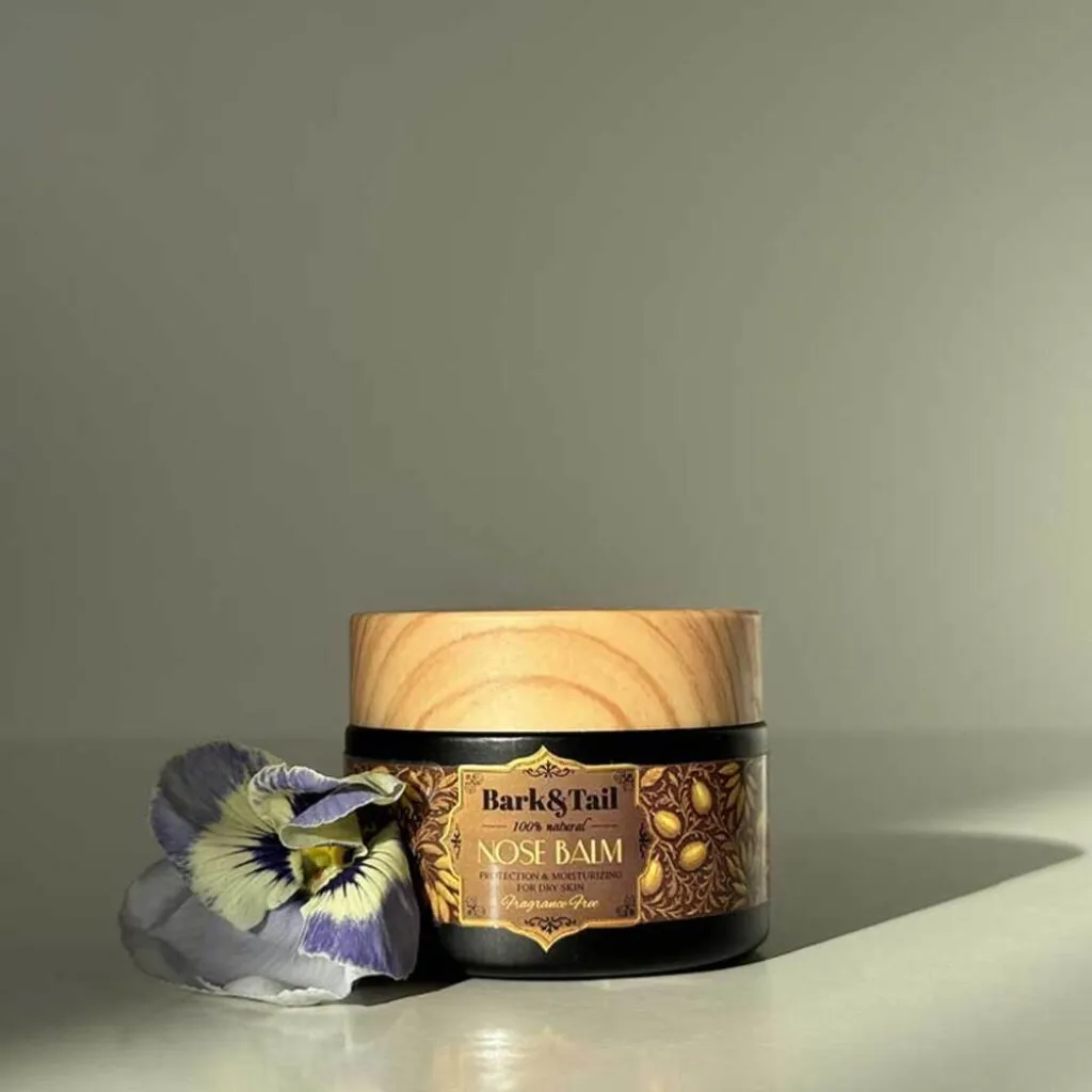 Натуральный бальзам для увлажнения носиков без аромата Bark Tail - Paw Balm, 50 г Натуральный бальзам для увлажнения носиков без аромата Bark Tail - Paw Balm, 50 г