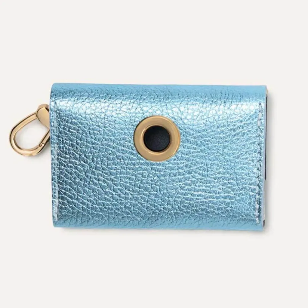 Кожаная сумочка для пакетов для уборки BranniPets Portabolsas Metal Sky blue, голубой Кожаная сумочка для пакетов для уборки BranniPets Portabolsas Metal Sky blue, голубой