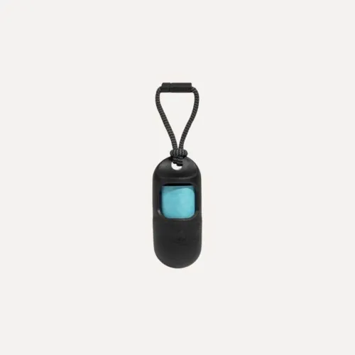 Диспенсер с рулоном пакетиков Zee.Dog - Poop Bag Dispenser Black 2.0 - Фото№1 Диспенсер с рулоном пакетиков Zee.Dog - Poop Bag Dispenser Black 2.0 - Фото№1