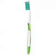 Зубная щетка GUM MicroTip для тщательной чистки зубов