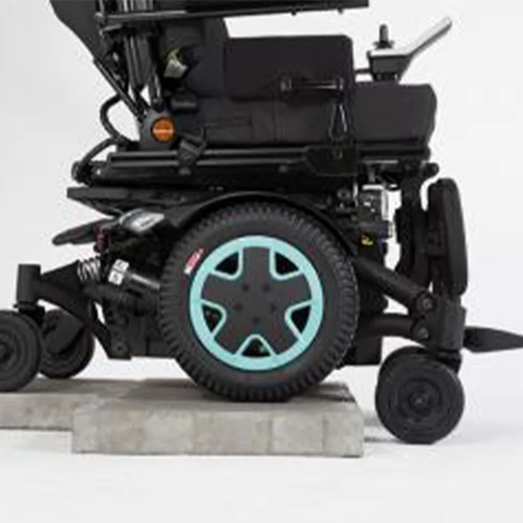 Електрична інвалідна коляска Invacare TDX SP2 з електроприводом Електрична інвалідна коляска Invacare TDX SP2 з електроприводом