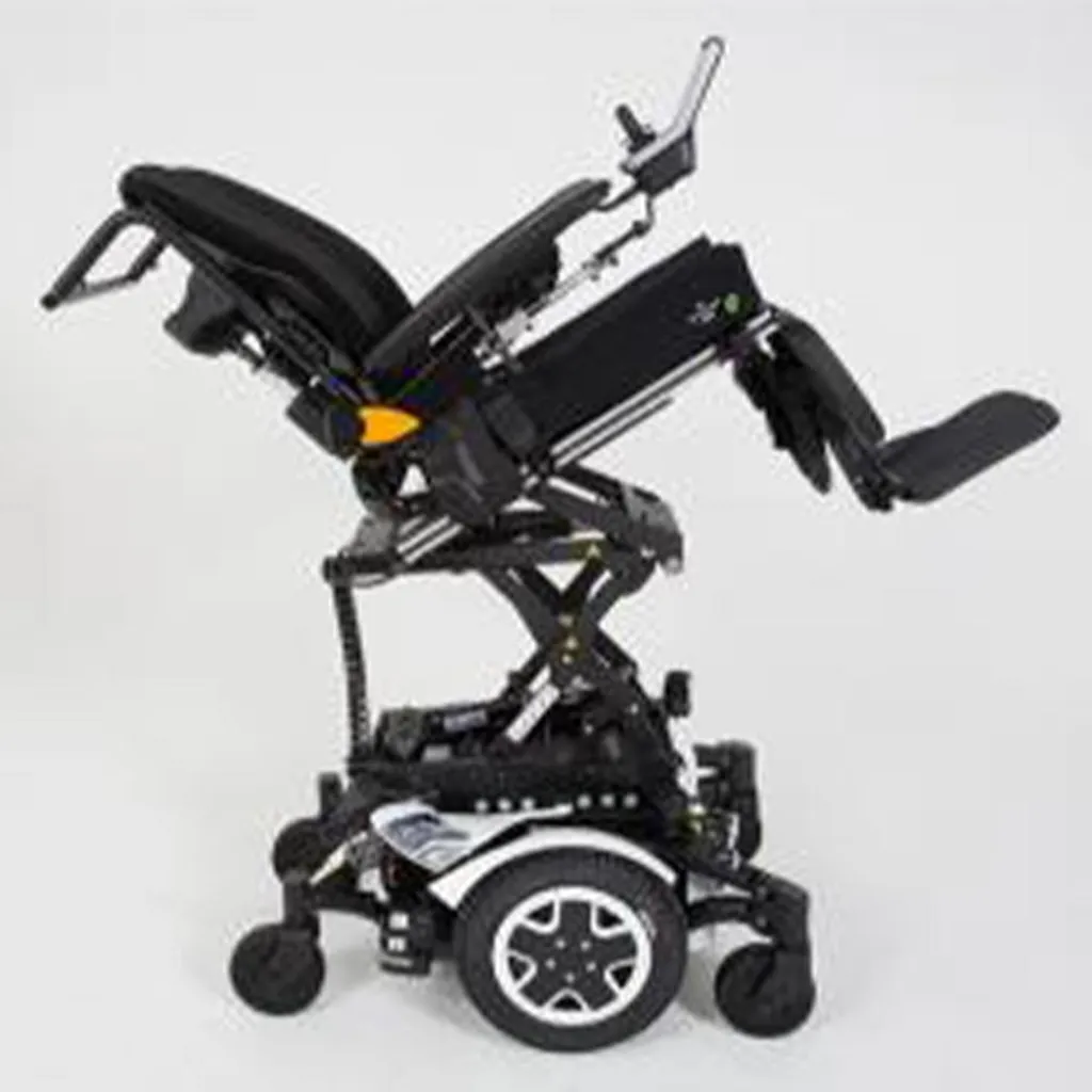 Електрична інвалідна коляска Invacare TDX SP2 з електроприводом Електрична інвалідна коляска Invacare TDX SP2 з електроприводом