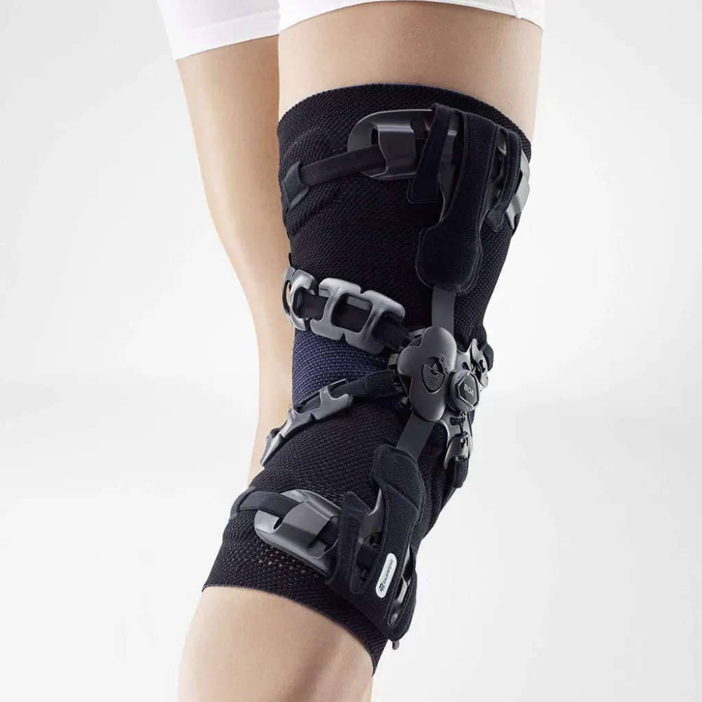 Ортез Bauerfeind для разгрузки колена GenuTrain OA medial левый/lateral Ортез Bauerfeind для разгрузки колена GenuTrain OA medial левый/lateral