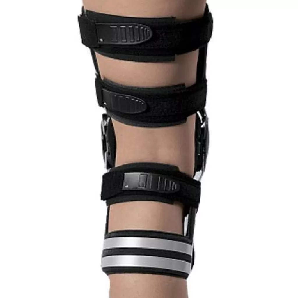 Шарнирный бандаж (ортез) на коленный сустав с фиксирующим кольцом