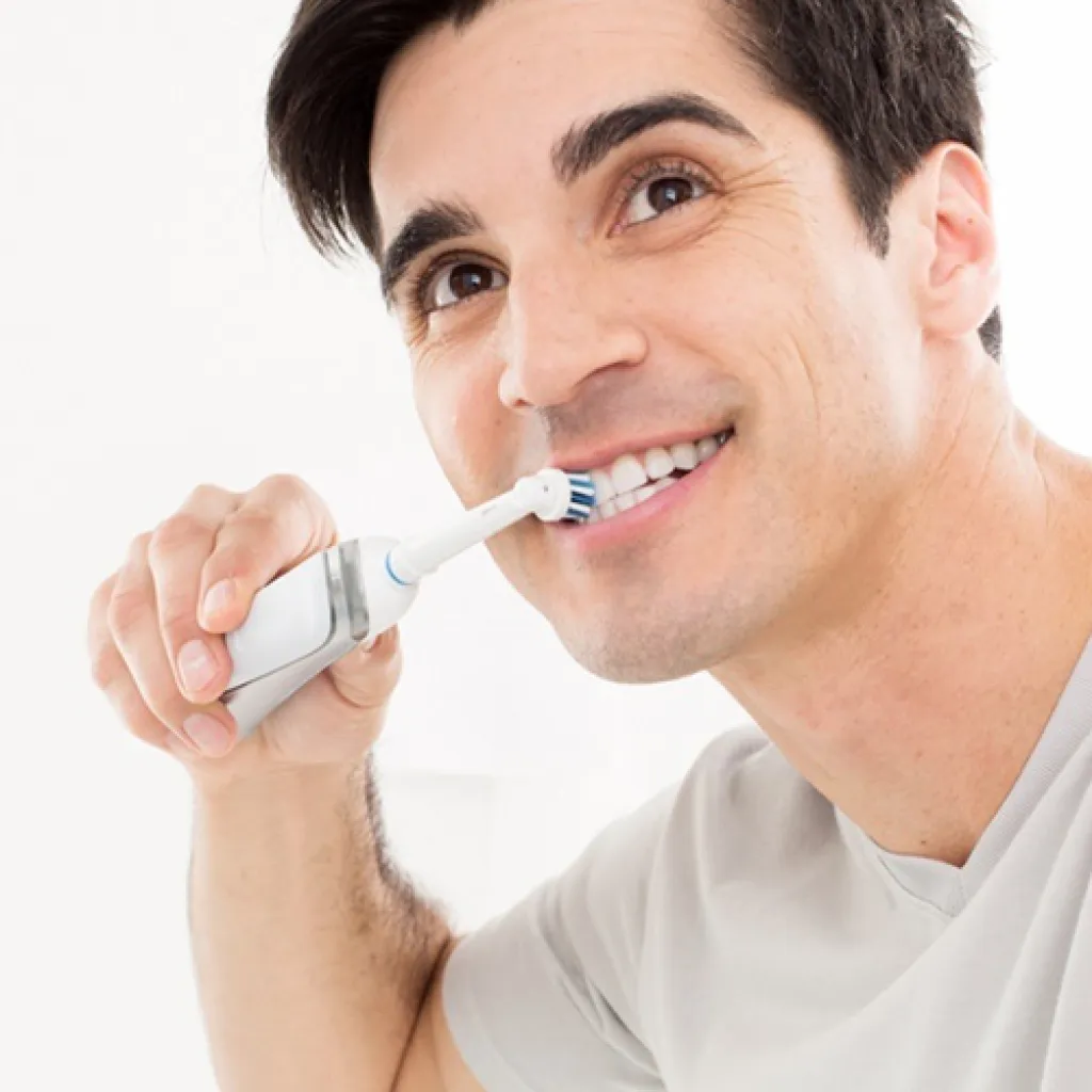 Сменная насадка для электрической зубной щетки Oral-B, 2шт JA05-109-34 Сменная насадка для электрической зубной щетки Oral-B, 2шт JA05-109-34