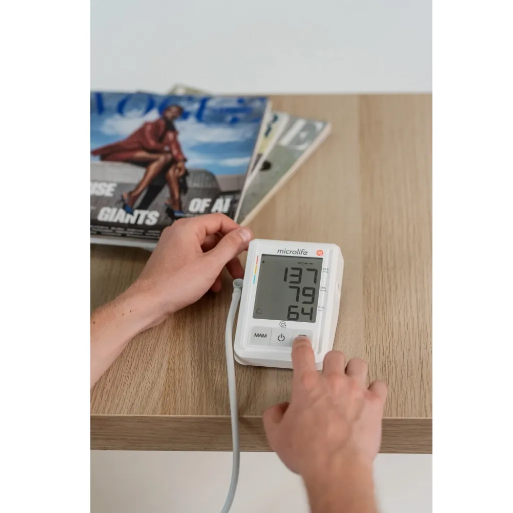 Автоматический тонометр Microlife BP B3 Afib Автоматический тонометр Microlife BP B3 Afib