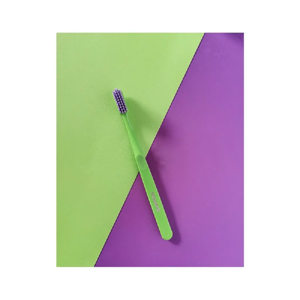Зубна щітка BETADENT MEDIUM Зубна щітка BETADENT MEDIUM